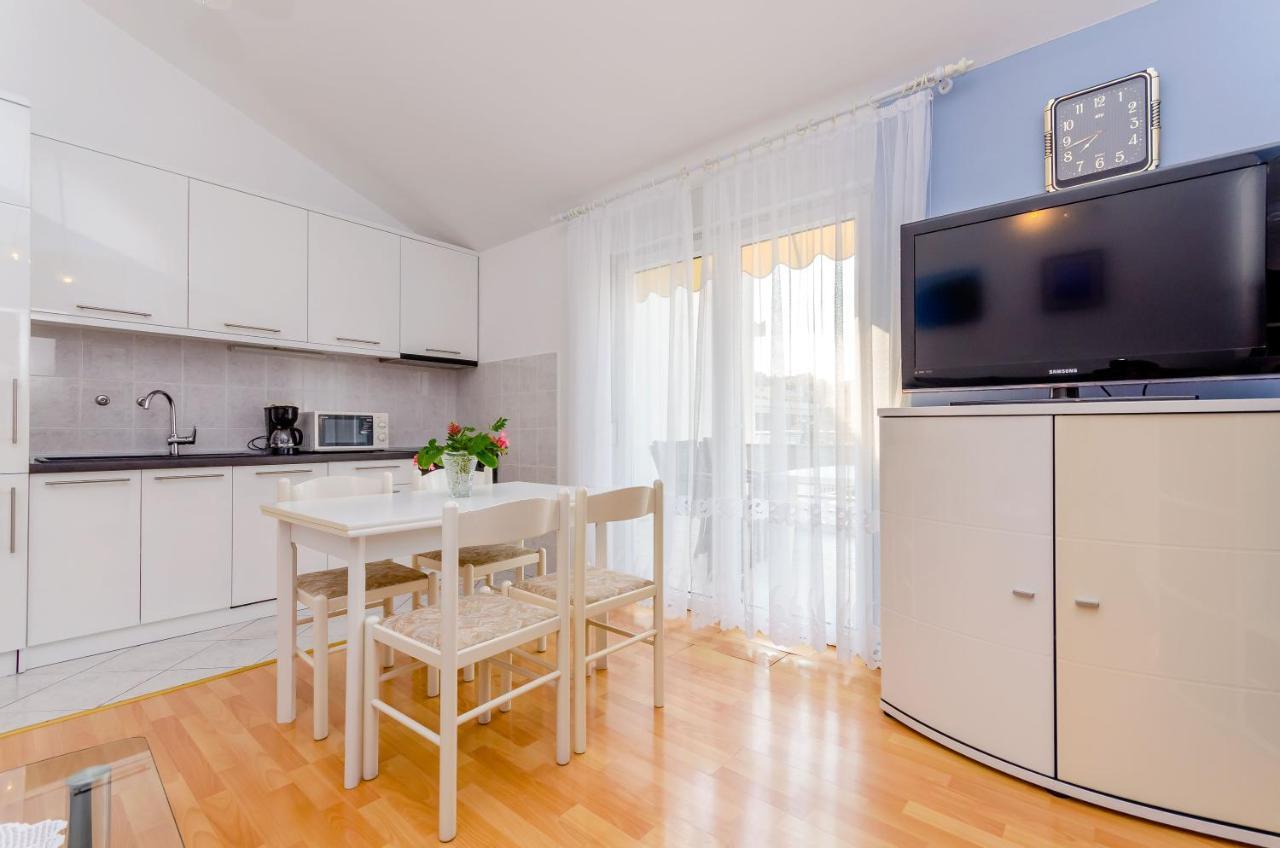Apartments Maslina โตรกีร์ ภายนอก รูปภาพ
