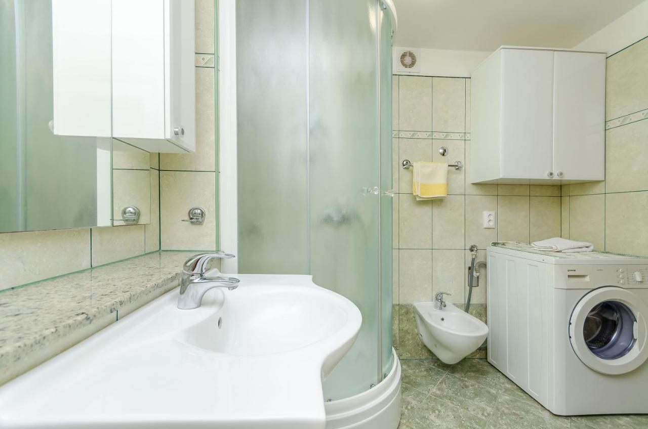 Apartments Maslina โตรกีร์ ภายนอก รูปภาพ