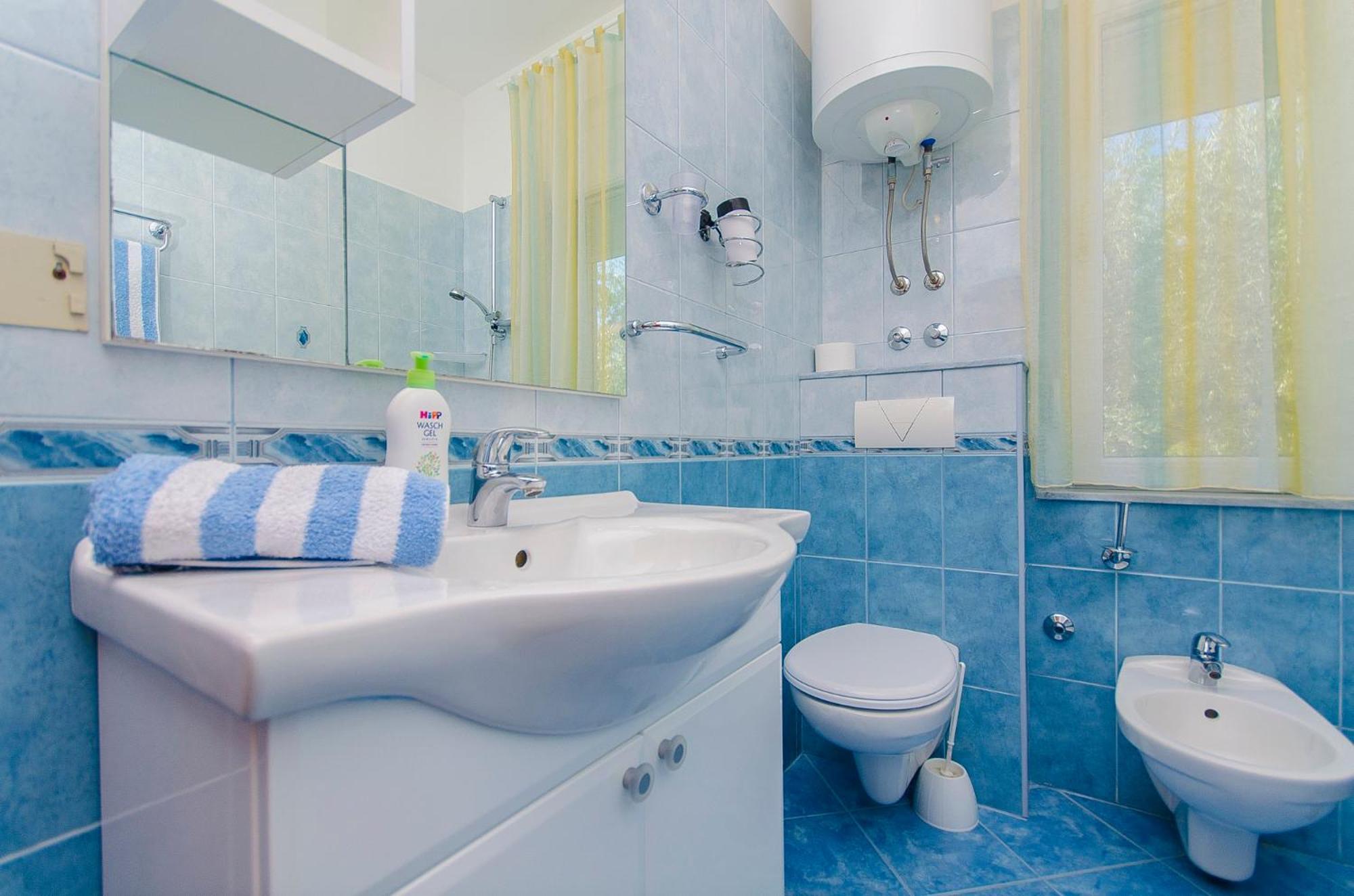 Apartments Maslina โตรกีร์ ภายนอก รูปภาพ