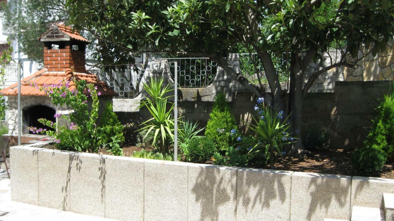 Apartments Maslina โตรกีร์ ภายนอก รูปภาพ