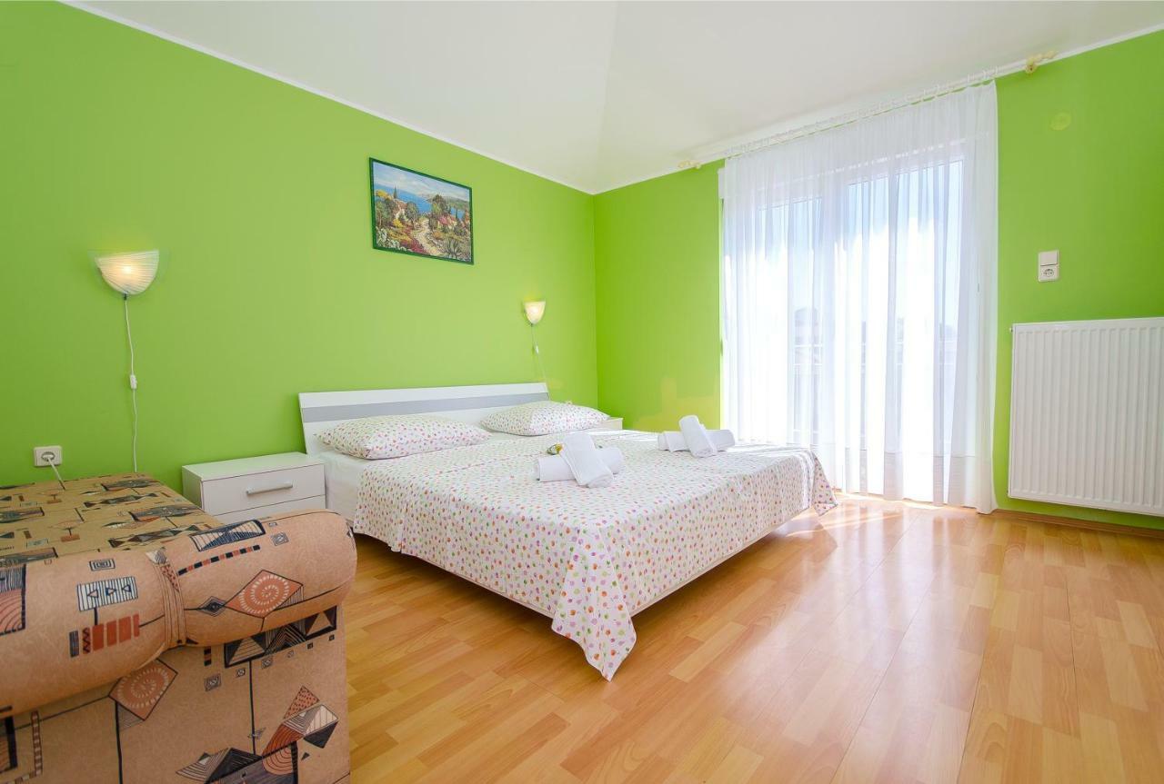Apartments Maslina โตรกีร์ ภายนอก รูปภาพ